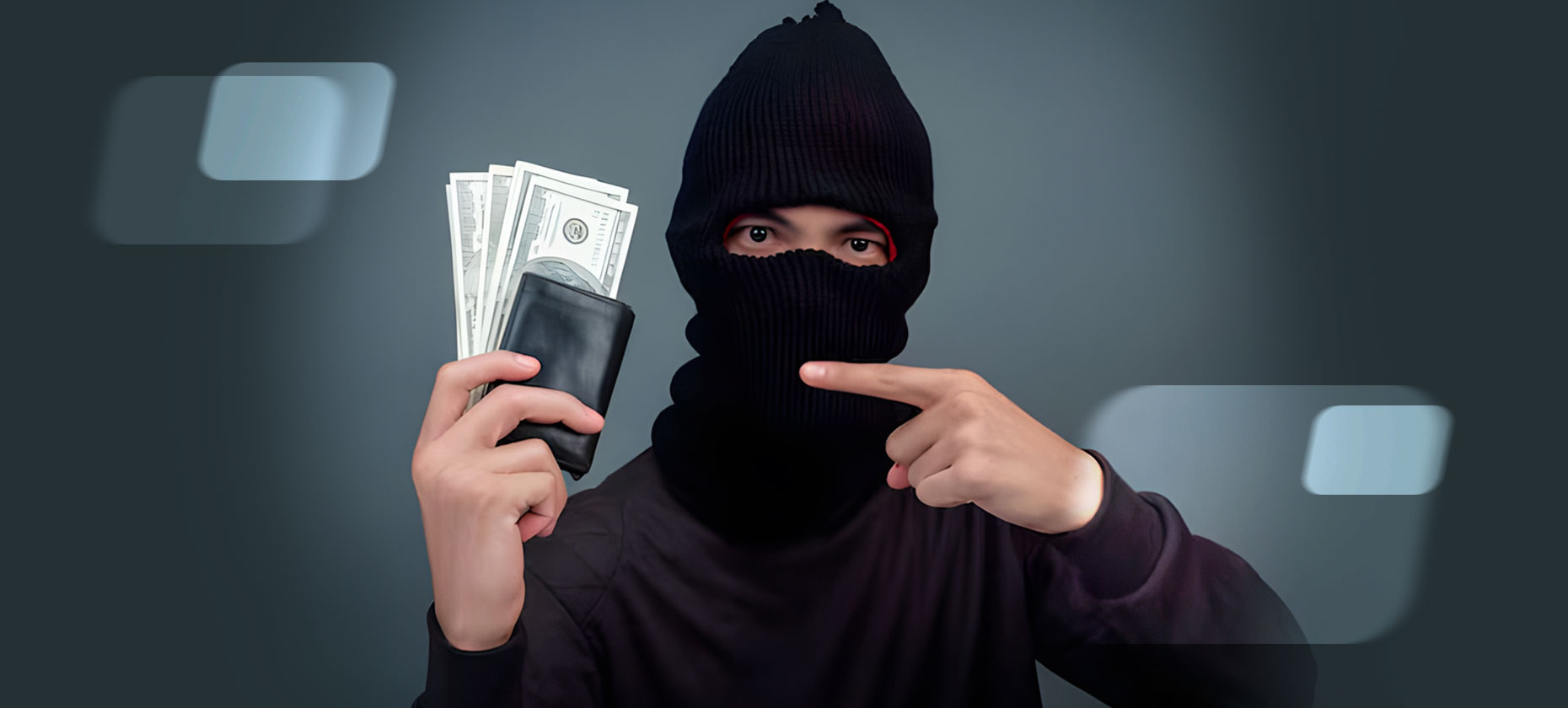 Сотрудник украл более $300 тыс. у своей компании на азартные игры